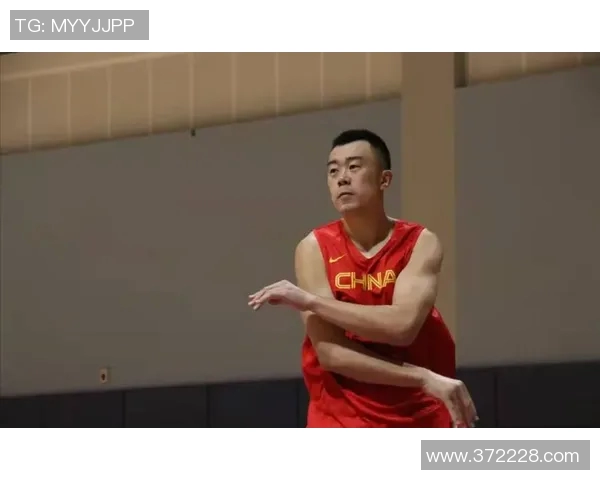 韩德君：从篮球场上的巨人到新时代体育精神的传承者